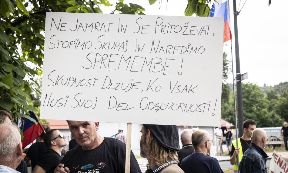 "Zahtevamo varno državo za vse" #foto #video