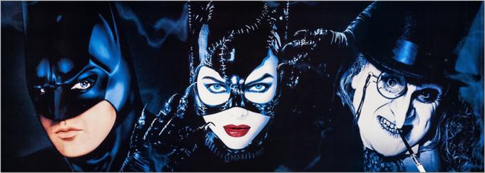 Nad mestom Gotham se znova zbirajo temni oblaki, saj mu hoče zavladati zlobni Pingvin, svoj načrt za maščevanje pa pripravlja tudi hladnokrvno umorjena tajnica, ki se prelevi v žensko - mačko. Keaton si je v tretjem sodelovanju s Timom Burtonom (prvič sta sodelovala pri filmu Beetlejuice) znova oblekel Batmanov kostum, drugi glavni vlogi v filmu pa sta odigrala Michelle Pfeiffer in Danny DeVito. • V soboto, 29. 8., ob 17.40 na Kino.*

 | Foto: 