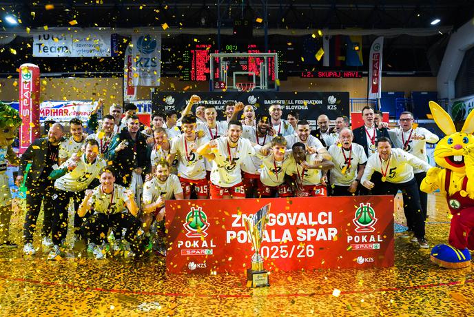 Cedevita Olimpija brez težav do pokalne lovorike