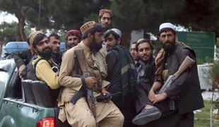 Talibani zaostrujejo kršenje pravic žensk