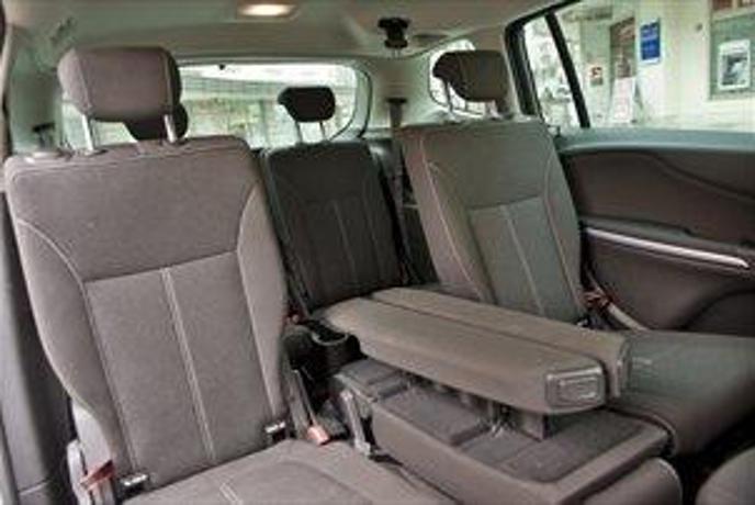 Opel zafira tourer 2,0 CDTI