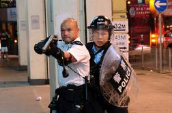 Obtožnice proti 44 protestnikom v Hongkongu sprožile nove proteste #video