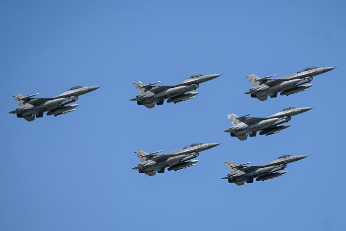 Incident nad Baltikom: poljski lovci prestregli rusko izvidniško letalo