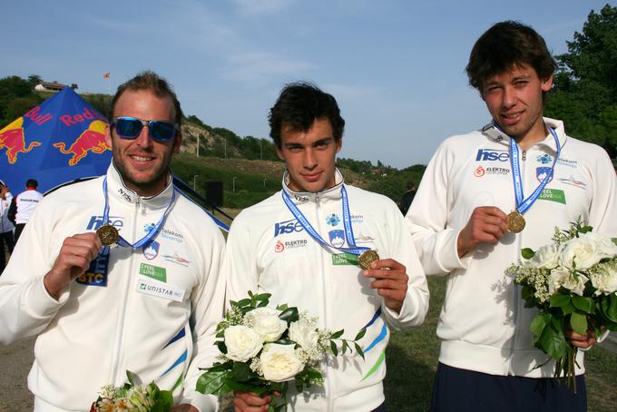 Simon Oven (skrajno desno) je tudi že pred tem na največjih tekmovanjih dosegal vrhunske rezultate.  | Foto: Nina Jelenc