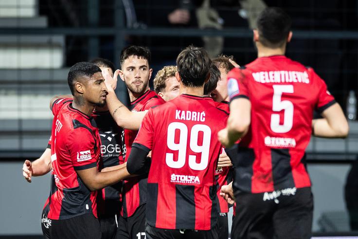 Ajdovci so ob koncu prvega polčasa poskrbeli za izenačenje, a si v drugem polčasu znova priigrali zaostanek. | Foto: Jure Banfi