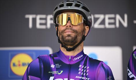 Luka Mezgec na zmagovalnem odru Tour de France že pred startom