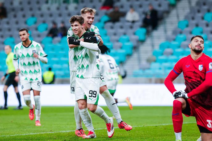 Olimpija pobegnila na plus 9, Celje brez zmage že pet tekem