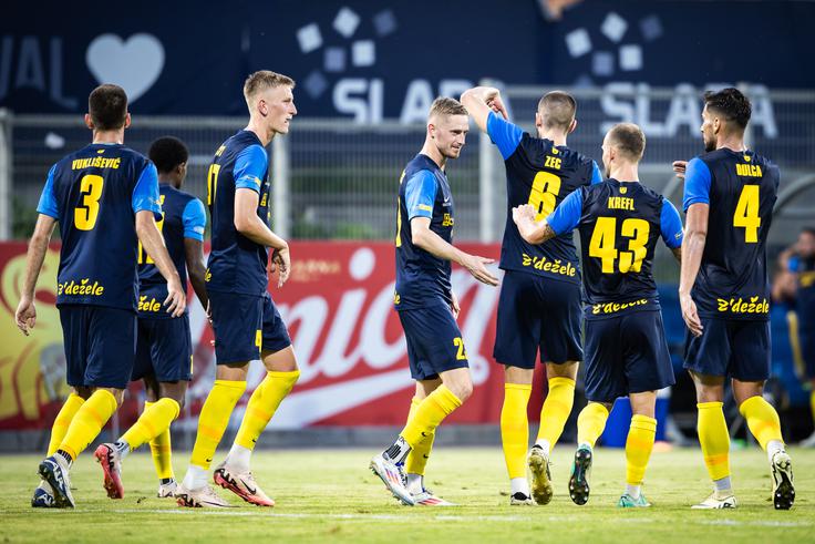 Leta 2024 je celjska petarda počila v mreži estonskega prvaka Flora Talin. | Foto: Jure Banfi/alesfevzer.com