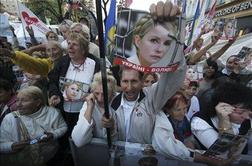 Janukovič zanika vpletenost v sojenje Timošenkovi
