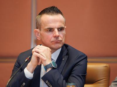 Veljati je začel zakon o Skoku: kaj prinaša?