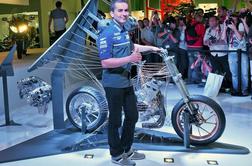 Yamaha s trivaljnikom