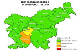Agencija za okolje znova svari pred močnejšimi nalivi (video)
