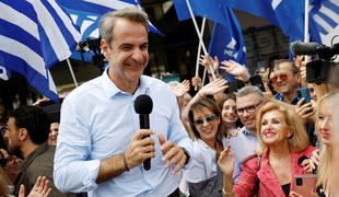 Štetje glasov potrdilo veliko volilno zmago vladajoče grške stranke