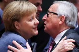 Juncker: Merklova je primerna za prevzem položaja na ravni EU