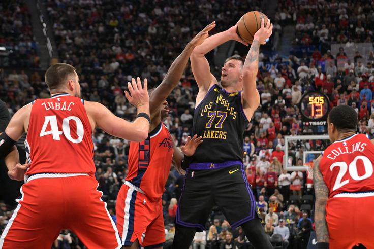 Luka Dončić je na zadnji tekmi dosegel 32 točk. | Foto: Reuters