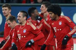 Bayern izkoristil spodrsljaje zasledovalcev
