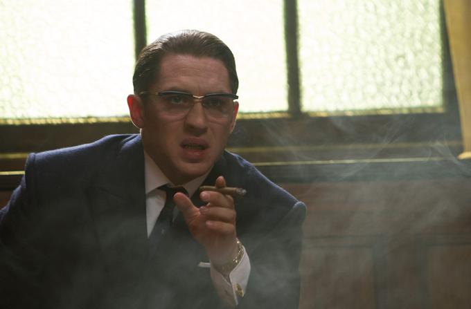 Tom Hardy kot Ronnie Kray. | Foto: promocijsko gradivo