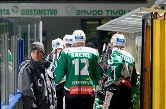 Na Jesenicah padel KAC, v Ljubljani SAPA