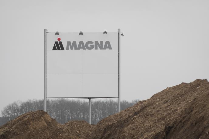 Magna Steyr v Hočah | Še vedno ni jasno, ali bo Magna Steyr dobila pravnomočno okoljevarstveno dovoljenje. | Foto Matjaž Vertuš
