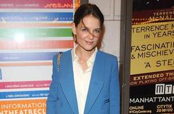 Gola Katie Holmes ena izmed najbolj seksi žensk