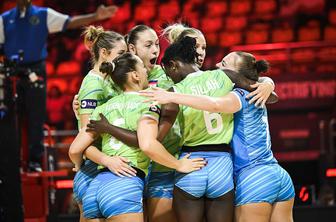 Američanke zanesljive, Slovenke v osmini finala! #video