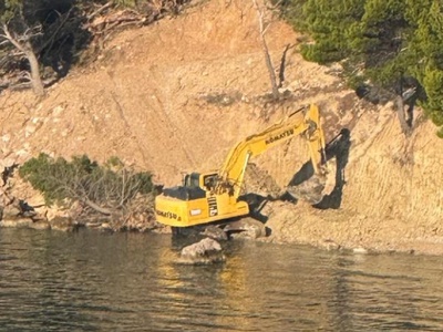 Kot da ni nič. Dobili bagatelno kazen in uničevali naprej.