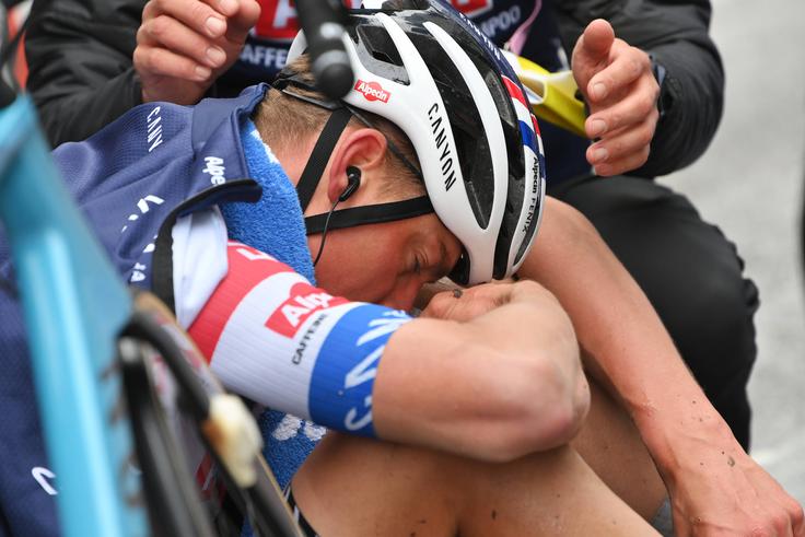 Se bo regeneriral do naslednje sobote, ko je na sporedu najdaljša dirka na koledarju, 299-kilometrov dolga dirka Milano–Sanremo? Njegov največji tekmec Van Aert je prepričan, da s tem ne bo imel težav.  | Foto: AP / Guliverimage