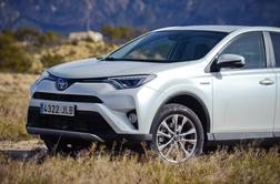 Toyota RAV4 – hibridni SUV v Sloveniji od 29.850 evrov