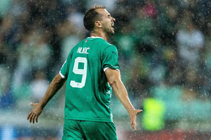 NK Olimpija : Ludogorec Mustafa Nukić | Arbitraža pri NZS je potrdila, da je Mustafa Nukić upravičeno enostransko prekinil pogodbo z Olimpijo. | Foto Vid Ponikvar/Sportida