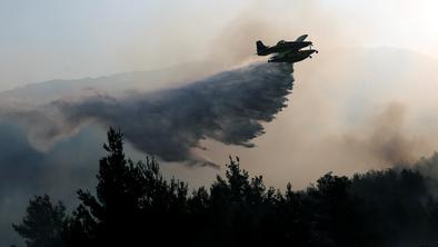 Trije slovenski piloti bodo kmalu usposobljeni za samostojno gašenje z letali