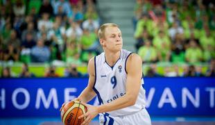 Finski košarkar, ki bo vodnik našemu velikanu Alenu Omiću 