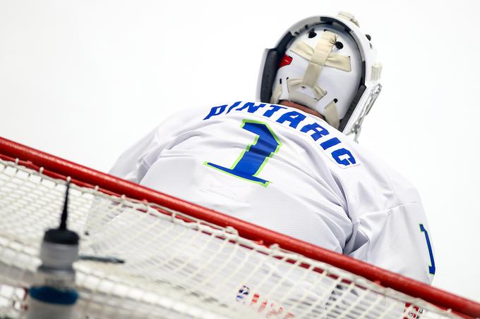 Matija Pintarič je zaustavil vseh 30 strelov Belorusov. | Foto: Peter Podobnik/Sportida