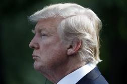 Hladen tuš za Trumpa