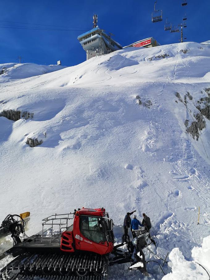 Letošnja zima je zelo radodarna s snegom. Na Kaninu ga je že skoraj pet metrov. | Foto: osebni arhiv/Lana Kokl