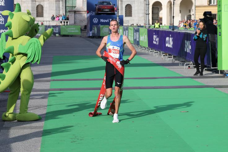 Maraton lj Jan Kokalj je z izjemnim časom postavil nov rekord polmaratona na ljubljanskem tekaškem prazniku. | Foto: Bojan Puhek