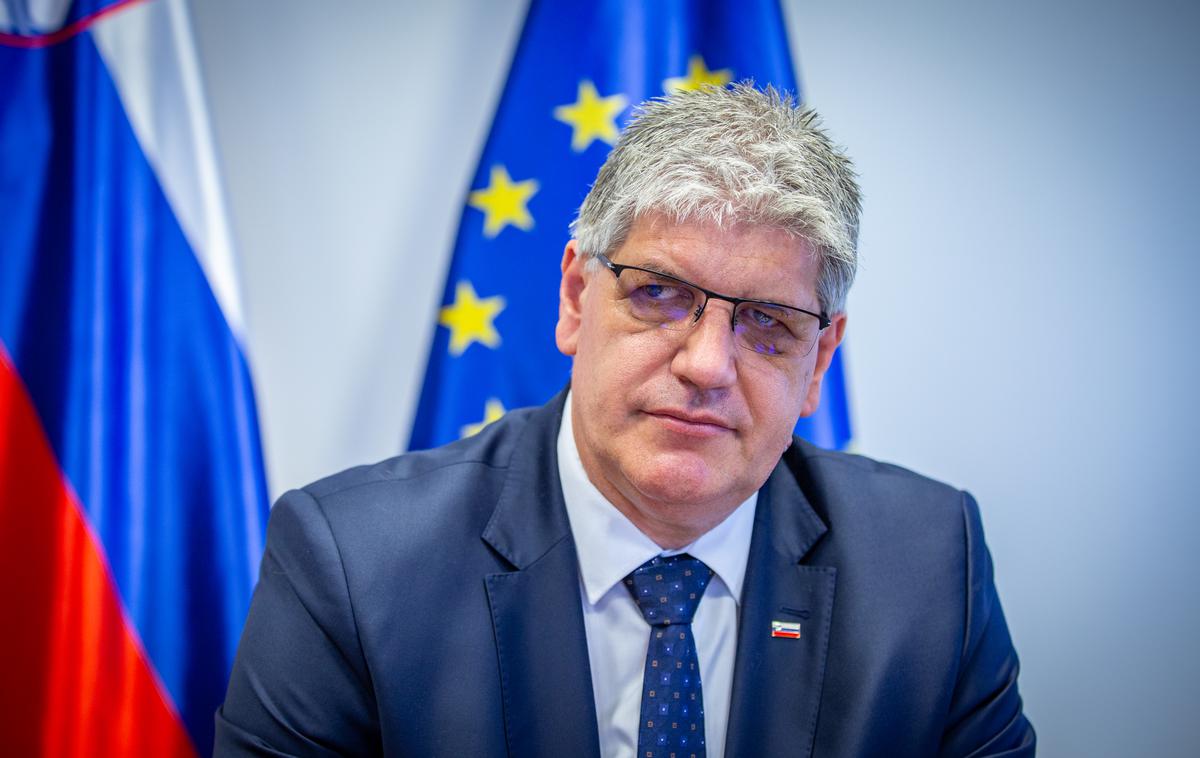 Boštjan Poklukar | Minister Boštjan Poklukar je italijanskega kolega pozval k ukrepanju.  | Foto Gaja Hanuna