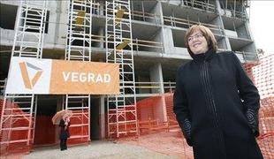 Igra mačke in miši za potencialne kupce stanovanj
