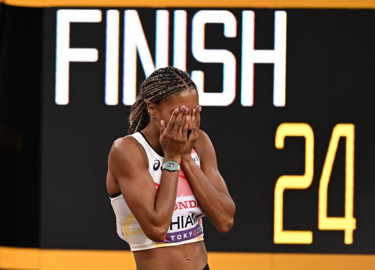  Nafissatou Thiam je ciljala na rekord, a ji prav nič ni šlo po načrtih. | Foto: Reuters