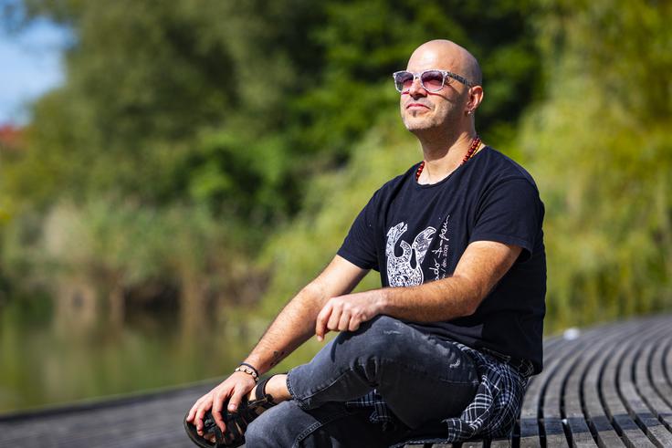 "Z ekipo smo že družinska naveza," pove nasmejani Izolčan. | Foto: Bojan Puhek