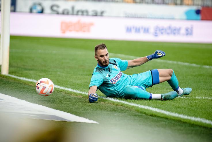 Emil Velić se je z Radomljani v 1. SNL potegoval za obstanek, s Šerifom pa lahko v Moldaviji v tem tednu osvoji dvojno krono.  | Foto: Blaž Weindorfer/Sportida