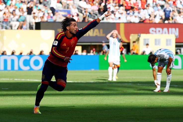 Rezervist Ferran Torres je v prvi minuti drugega podaljška zadel za vodstvo Španije z 1:0. | Foto: Reuters