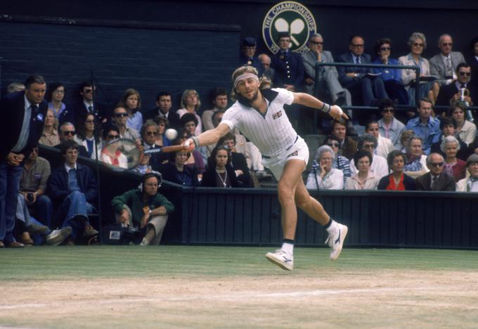 Bradati Björn Borg je leta 1980 še petič zapored zmagal na "sveti travi" v Wimbledonu. | Foto: Guliverimage/Getty Images