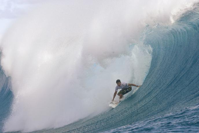 deskanje tahiti | Tekme deskarjev na vodi bodo na OI leta 2024 potekale na Tahitiju. | Foto Reuters