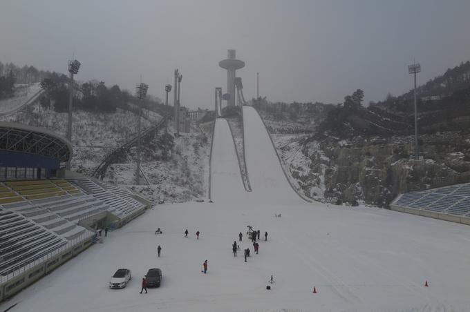 Tako sta videti olimpijski skakalinci, kjer bodo nastopili tudi slovenski orli. | Foto: Reuters
