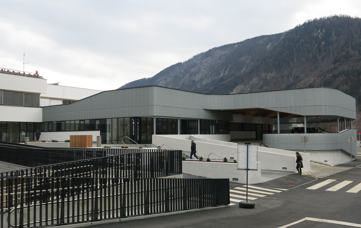 Splošna bolnišnica Jesenice | Strokovna delovna skupina bo določila tudi obseg in prenos programov iz Splošne bolnišnice Jesenice. | Foto STA