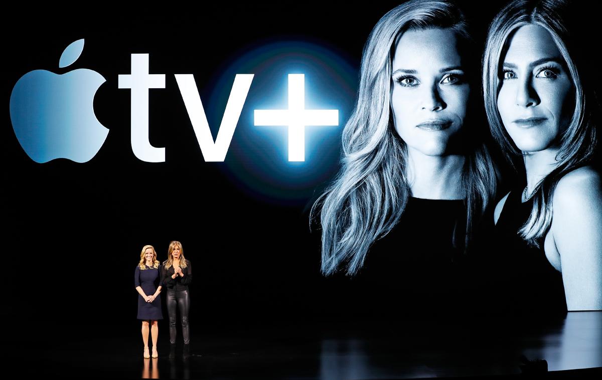 Apple TV | Z Applom bosta pri razvoju novih televizijskih vsebin sodelovali tudi superzvezdnici Jennifer Aniston in Reese Witherspoon. | Foto Reuters