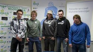 Paralelni slalom glavno upanje slovenskih deskarjev