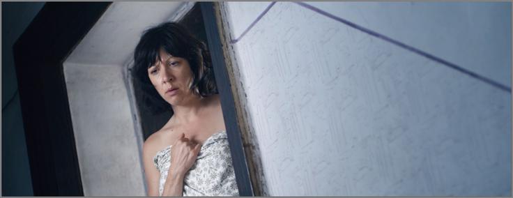 Komična melodrama, ki jo je Barbara Zemljič posnela po priljubljenemu romanu Dese Muck, prikazuje življenje 40-letne medicinske sestre Vere (Janja Majzelj), ki v življenju nikakor ne more več najti pravih radosti. • V nedeljo, 20. 6., ob 20.05 na TV SLO 1.* | Foto: 