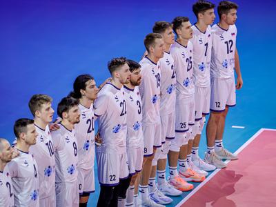 Slovenski odbojkarji na tekmi velikega vložka