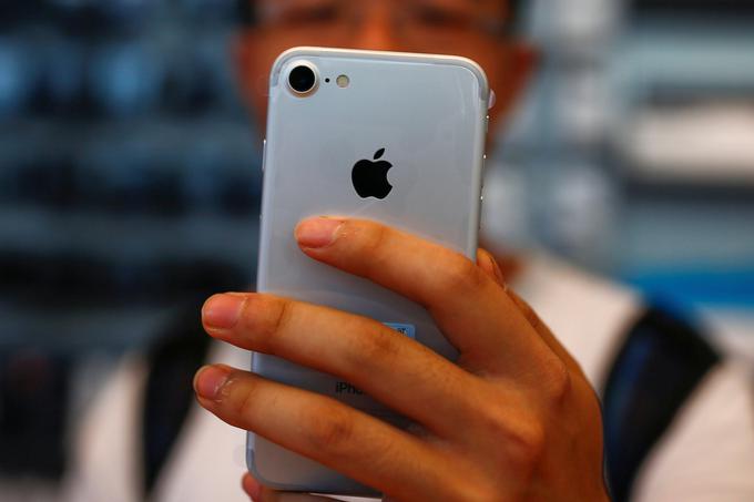 iPhone 7 je najboljši iPhone do zdaj, o tem ni dvoma. To bo naše mnenje vsaj do testa večjega Plusa, ki ga bomo objavili naslednji teden. | Foto: Reuters